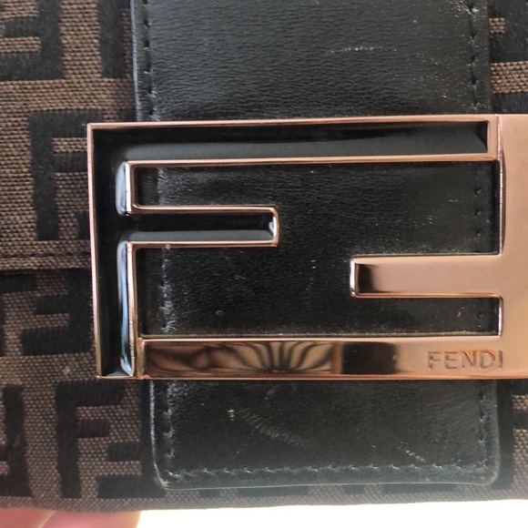 💯authentic Fendi - Picture 10 of 10